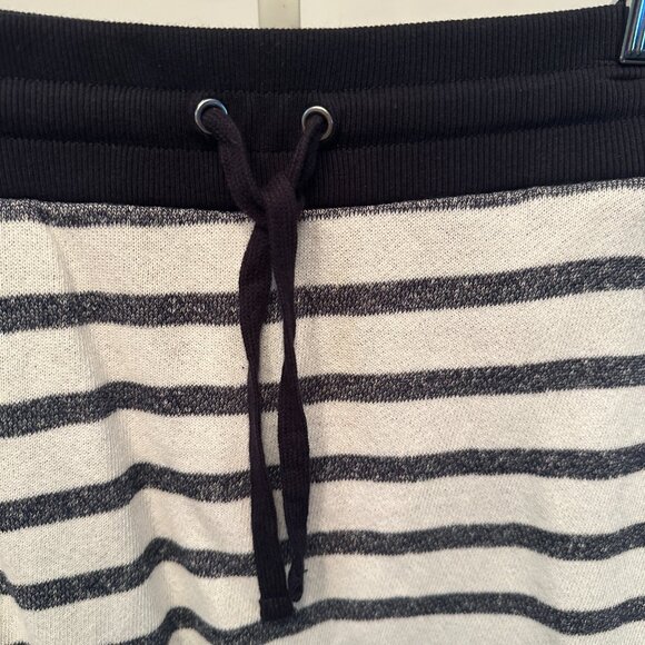 Jones New York Striped Knit Skort Size XL - Picture 2 of 5
